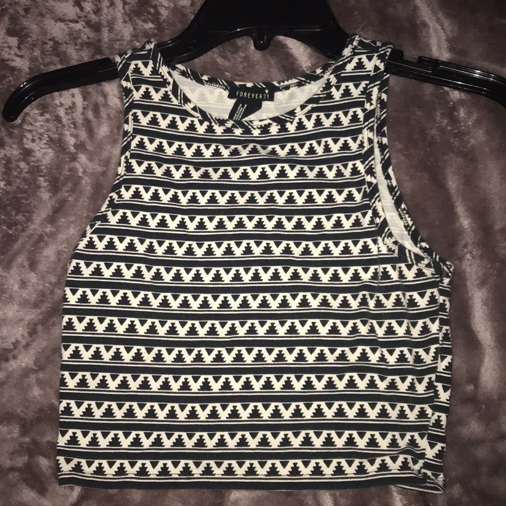 Crop top
